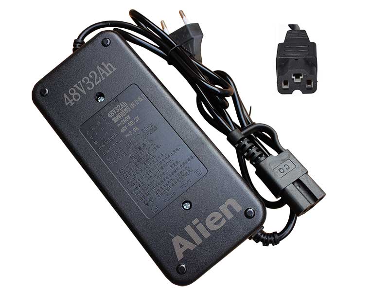 Încărcător scuter / tricicletă electrică Plumb-Acid 48V 32Ah, alimentare rapidă