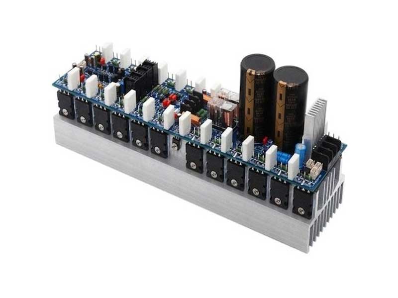 Amplificator Stereo Hi-Power 2×1200W cu Protecție și Etaj de Putere Profesional