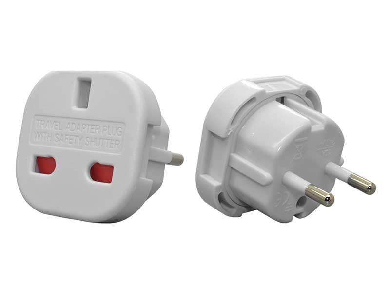 Adaptor stecher UK / USA / RO alb – universal, compatibil pentru călătorii