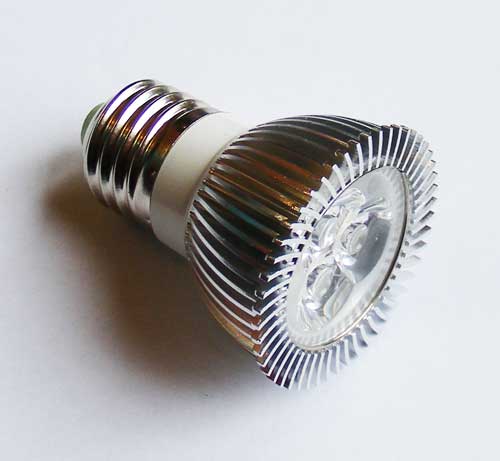 Bec LED 3W, E27, 3×1W, Consum Redus, Lumină Puternică