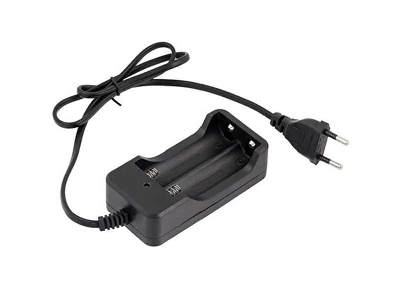 Încărcător 2 acumulatori Li-Ion 18650 la priză, 4.2V, indicator LED