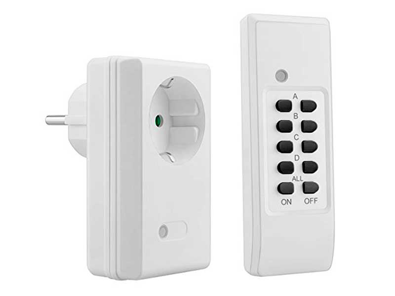 Priză cu telecomandă Alien – control la distanță până la 30m